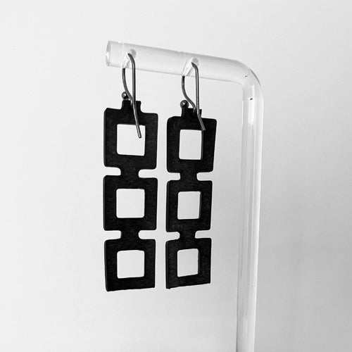 Chain Reaction Earrings handcrafted in Black Verdasil® | Verdalure - Designs That Elevate | Performance Jewelry |  KADEN & KAI®