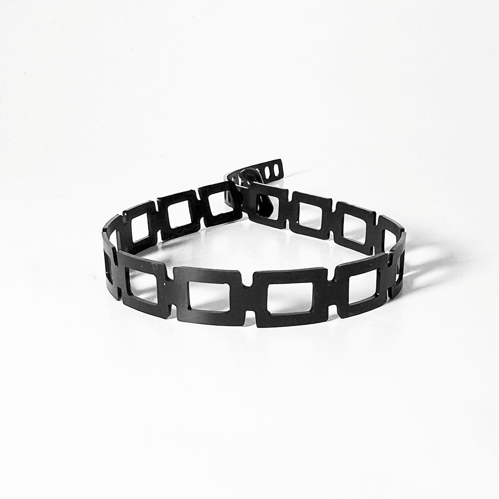 Chain_Reaction_Anklet_Black_Verdasil | Verdari Performance Jewelry |  KADEN & KAI®
