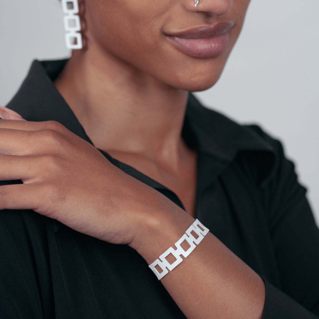 Chain Reaction Bracelet