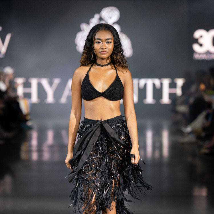 Daisy Choker handcrafted in Black Verdasil™, Verdalux™ collection — Designs That Elevate. Performance jewelry by KADEN & KAI®.