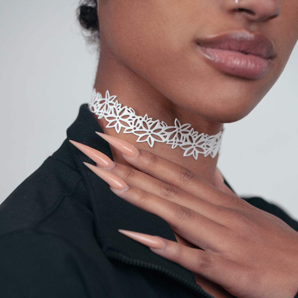 Daisy Choker handcrafted in White Verdasil® | Verdalure - Designs That Elevate | Sustainable Fashion Jewelry |  KADEN & KAI®