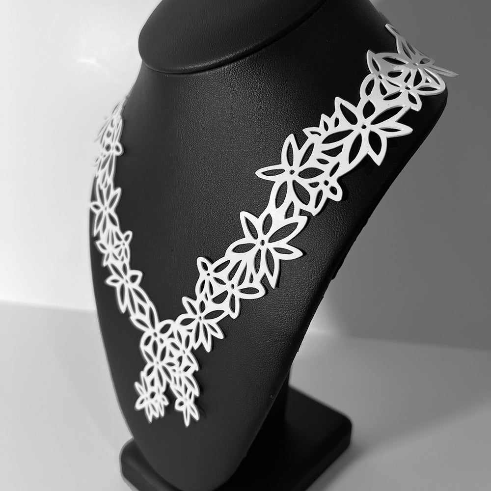 Daisy Necklace