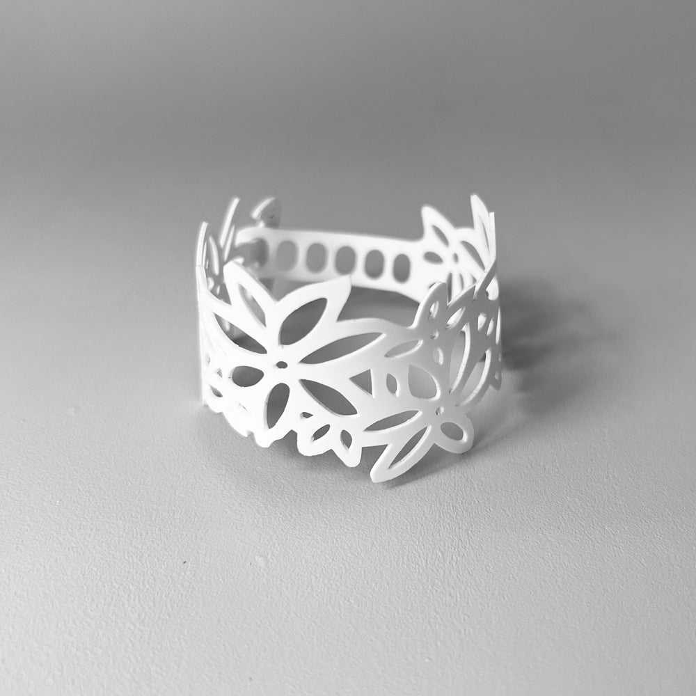 Daisy Wrap Bracelet