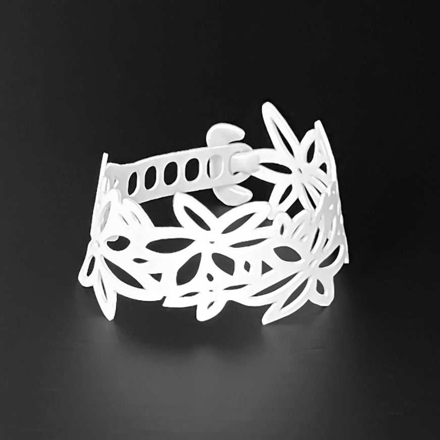 Daisy Bracelet handcrafted in White Verdasil® | Verdalure - Designs That Elevate | Sustainable Fashion Jewelry |  KADEN & KAI®