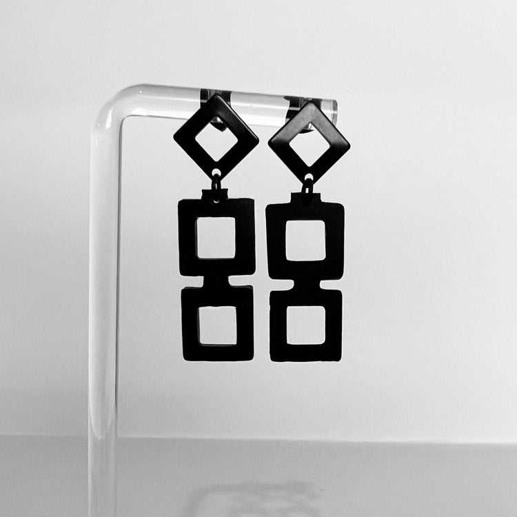 Diamond+Chain Earrings handcrafted in Black Verdasil® | Verdalure - Designs That Elevate | Sustainable Fashion Jewelry |  KADEN & KAI®