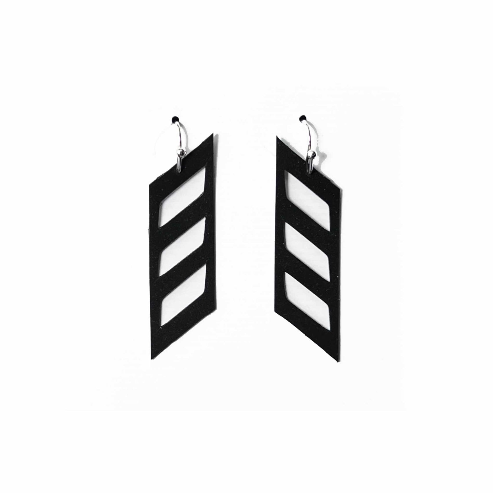 Diver Down Earrings handcrafted in Black Verdasil®, Verdari™ collection — Designed For Motion. Performance jewelry by KADEN & KAI®.