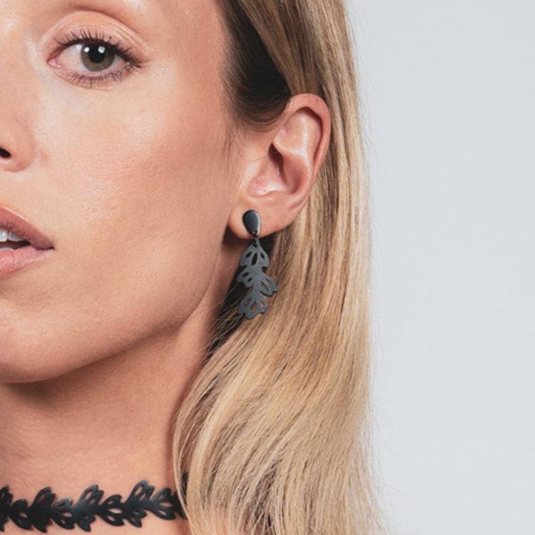 Isla Choker and Teardrop Earrings handcrafted in Black Verdasil® | Verdari Performance Jewelry |  KADEN & KAI®
