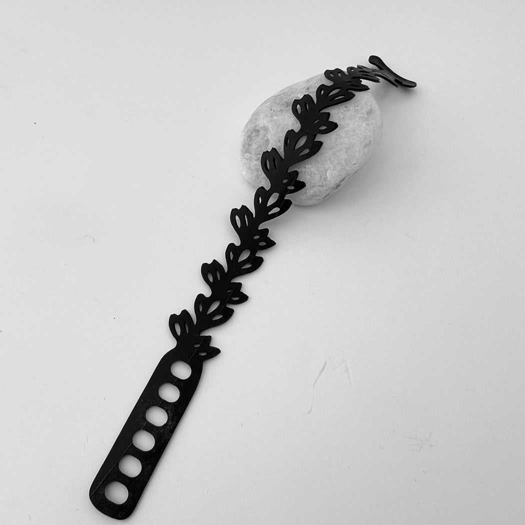 Isla Bracelet handcrafted in Black Verdasil™, Verdari™ collection — Designed For Motion. Performance jewelry by KADEN & KAI®.