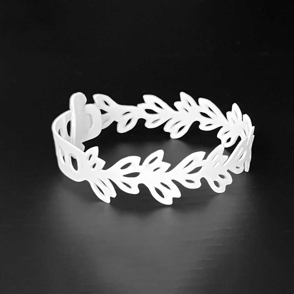 Isla Bracelet handcrafted in White Verdasil® | Verdari - Designed for Motion | Sustainable Fashion Jewelry |  KADEN & KAI®