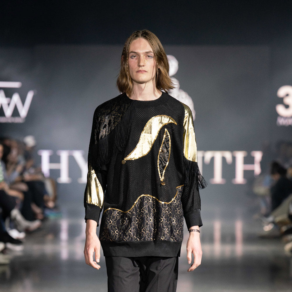 Momentum Bracelet handcrafted in Black Verdasil™, Verdari™ collection — Designed For Motion. Performance jewelry by KADEN & KAI®.