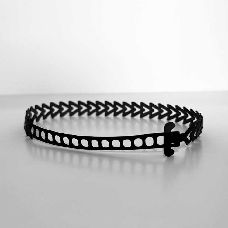 Momentum Choker handcrafted in Black Verdasil® | Verdari Performance Jewelry |  KADEN & KAI®
