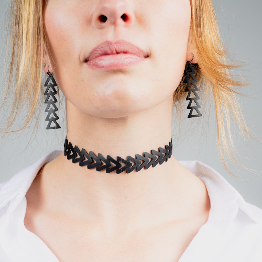 Momentum Choker and Earrings handcrafted in Black Verdasil® | Verdari - Designed for Motion | Sustainable Fashion Jewelry |  KADEN & KAI®