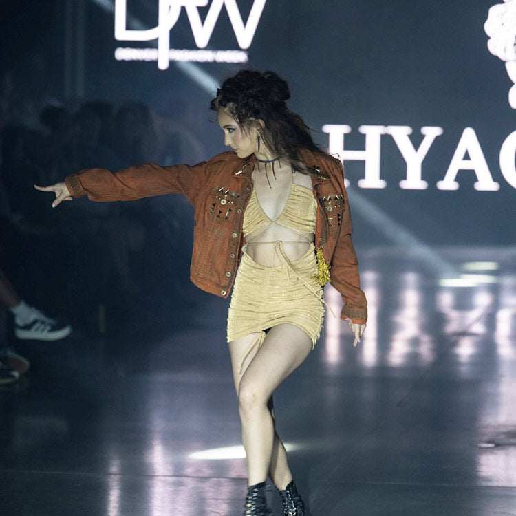 Saber Tooth Necklace and Earrings handcrafted in Black Verdasil™, Verdalux™ collection — Designs That Elevate. Performance jewelry by KADEN & KAI®.