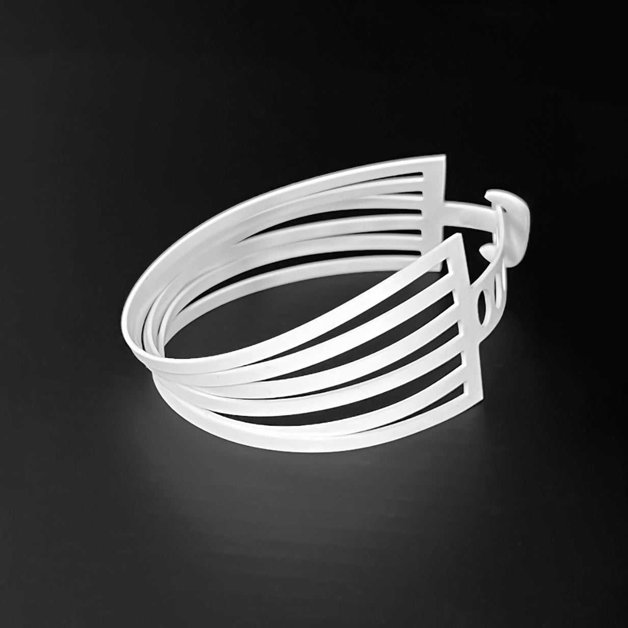 Shockwave Necklace handcrafted in White Verdasil® | Verdalure - Designs That Elevate | Sustainable Fashion Jewelry |  KADEN & KAI®