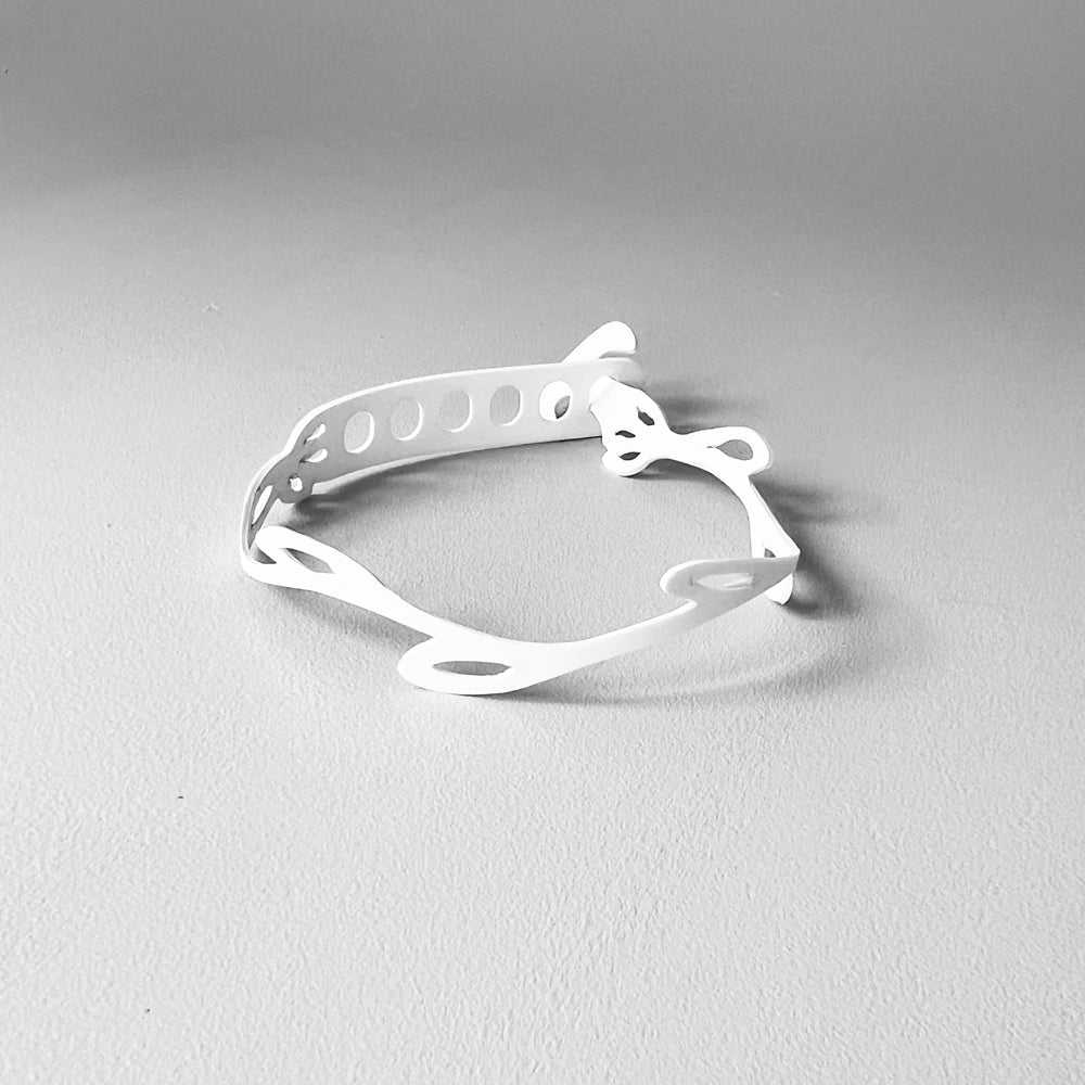Sweet Ivy Bracelet handcrafted in White Verdasil™, Verdari™ collection — Designed For Motion. Performance jewelry by KADEN & KAI®.