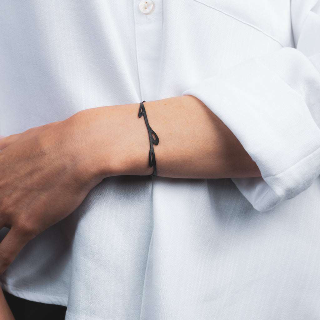 Sweet Ivy Bracelet handcrafted in Black Verdasil™, Verdari™ collection — Designed For Motion. Performance jewelry by KADEN & KAI®.