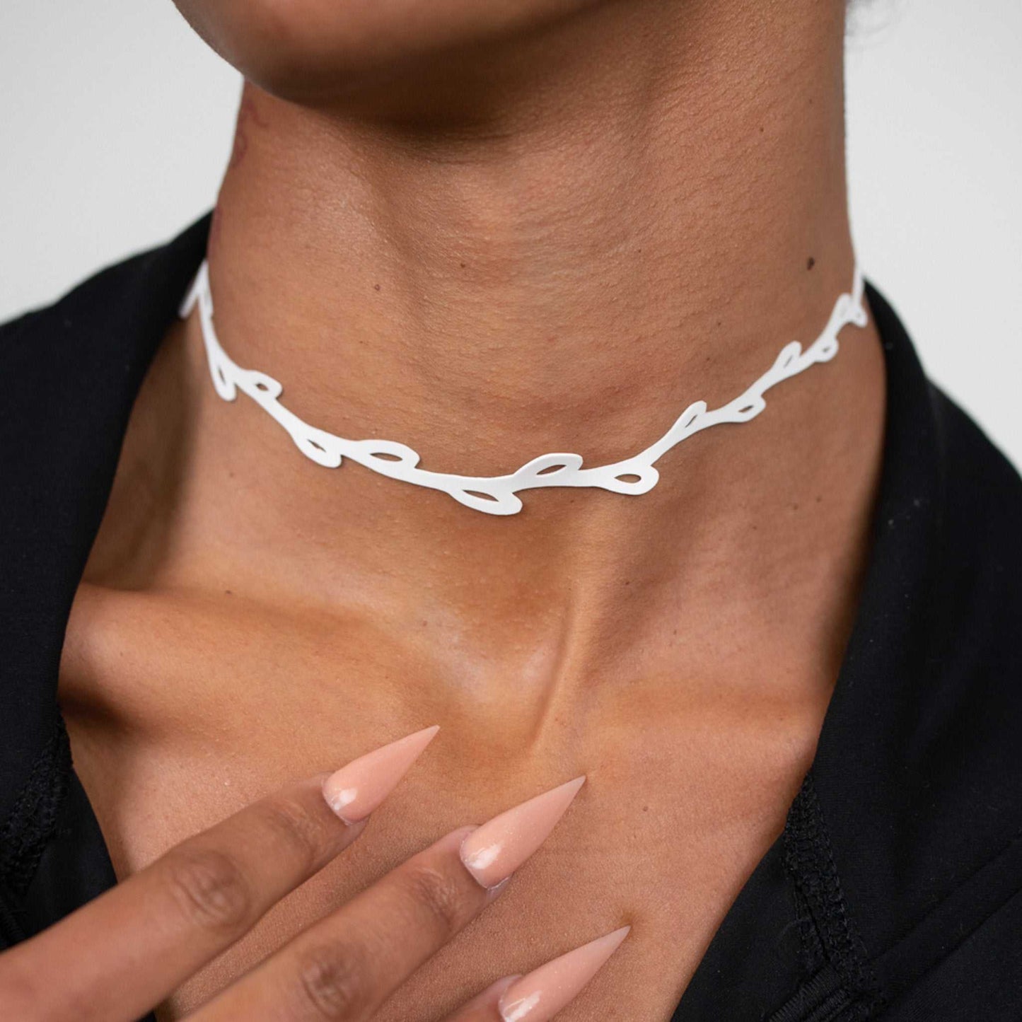 Sweet Ivy Choker Necklace